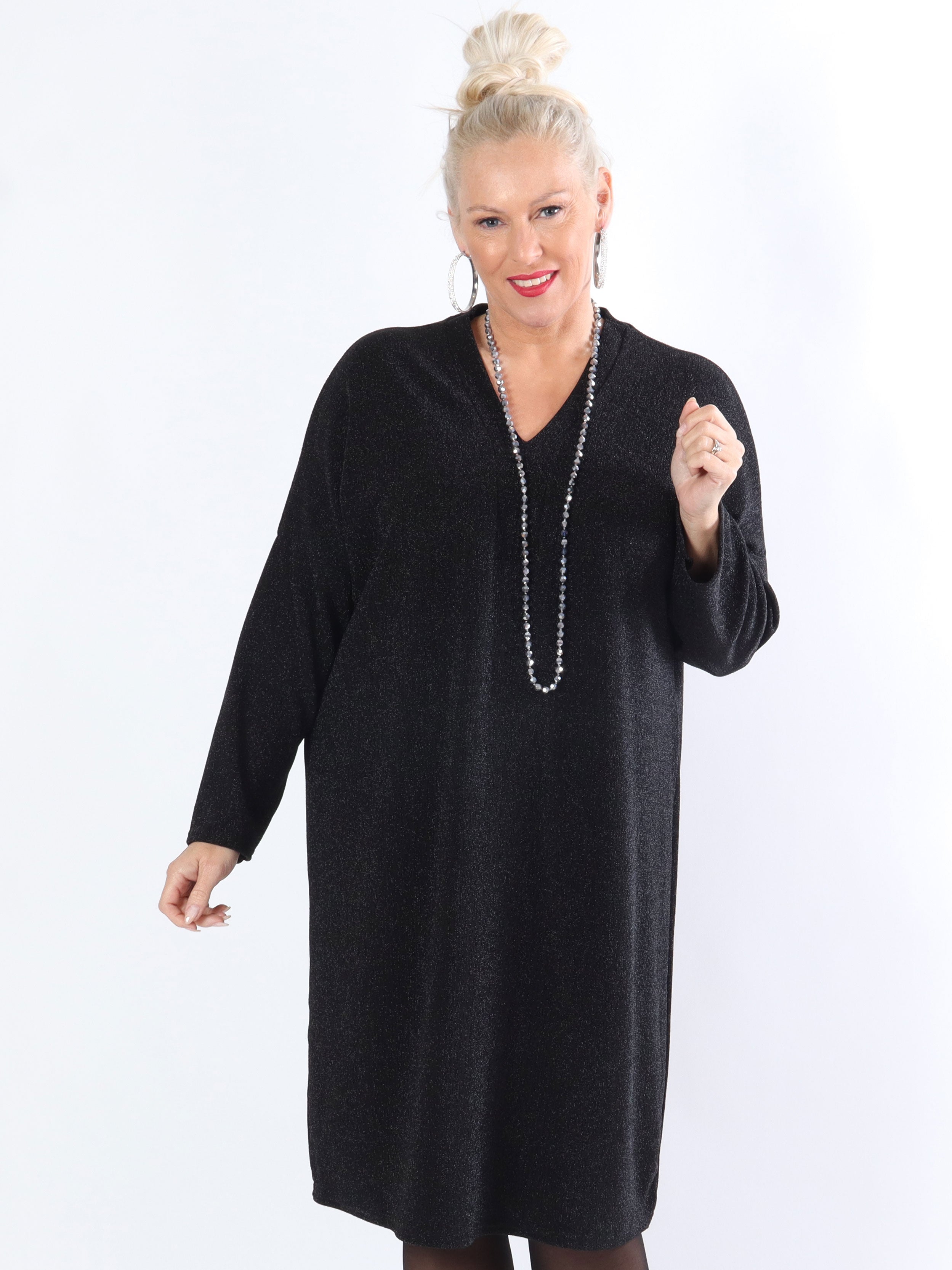 Audine - Simpel plus size glimmerkjole i elastisk stof